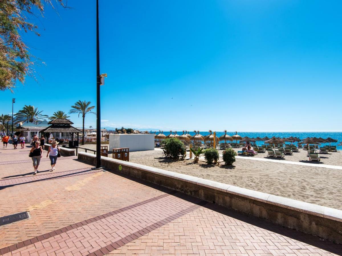 Rentandhomes Fuengirola Beach Apartment Exterior photo